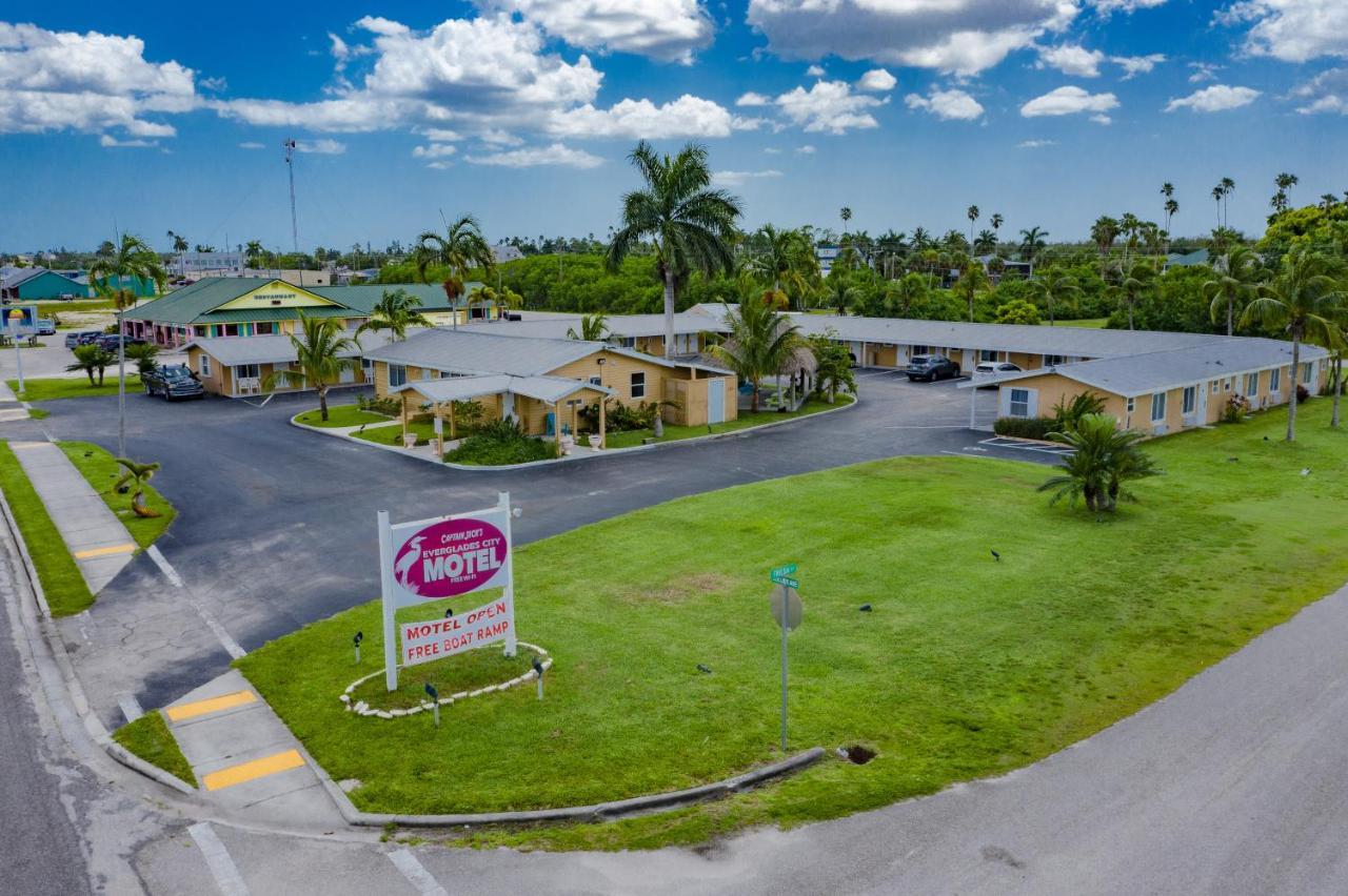 Everglades City Motel - Everglades Adventures Inn Exterior photo